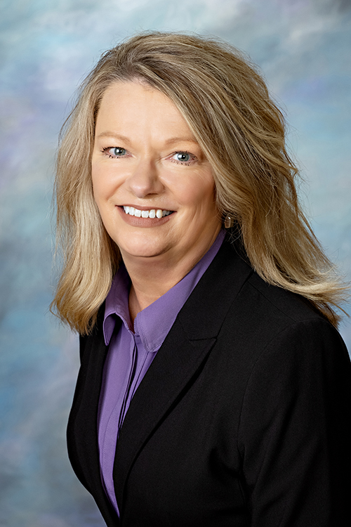 havlovic_beth_6034_ bostudio121 Beth Havlovic, Chief Financial Officer